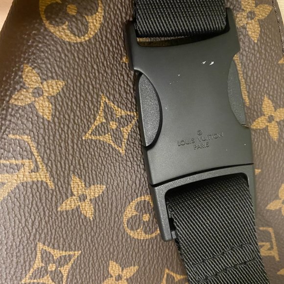 LOUIS VUITTON Monogram Macassar Christopher - Picture 7 of 11